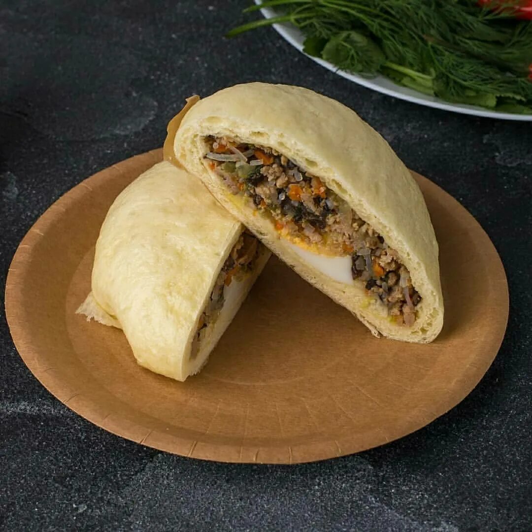 Корейские булочки бао. Булочка бао. Бинь бао. Вьетнамская булочка бань бао. Бао вьетнамский пирожок.