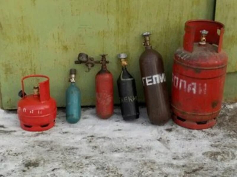 Баллон пропановый 50л. Пропановый баллон на 20 литров. Газовый баллон 20 кг. Баллоны с сжиженным газом. Старый газовый баллон.