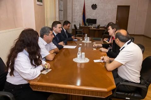 Сколько зарабатывают в армении