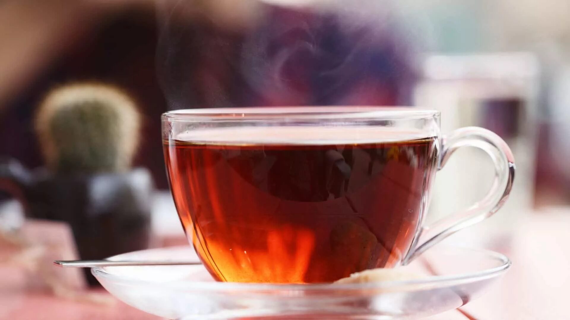 горячий чай какое явление. чашка чая. горячий холодный картинки. где быстрее растворится сахар. кипящий чай в чашке.