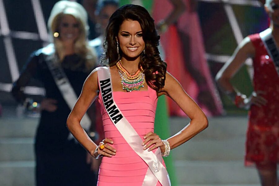 Юная мисс алабама 2014 баскин. Мисс деревенщина алабама. Мисс алабама. Мисс картошка алабама. Al miss.