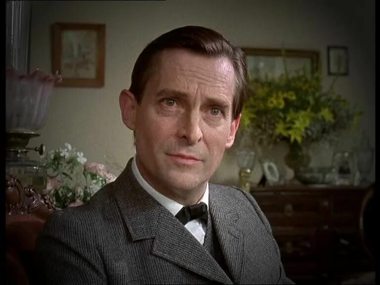 Питер кашинг шерлок холмс. Holmes — peter cushing, watson — andre morell. Sherlock holmes биография на английском. With the words elementary my dear watson ответы. Шерлок холмс гай ричи.