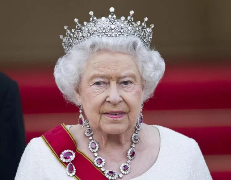 The queen uk. The queen uk. The queen uk. Правление елизаветы 2. Queen elizabeth 2.