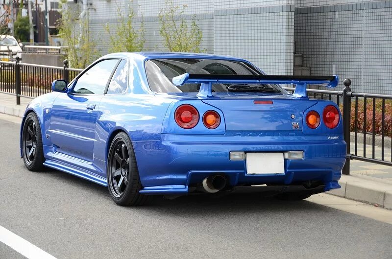 Скайлайн машина 1998. Nissan skyline r34 2001. Тойота ниссан скайлайн. Nissan skyline gtr r34 vs toyota supra. Skyline r34.