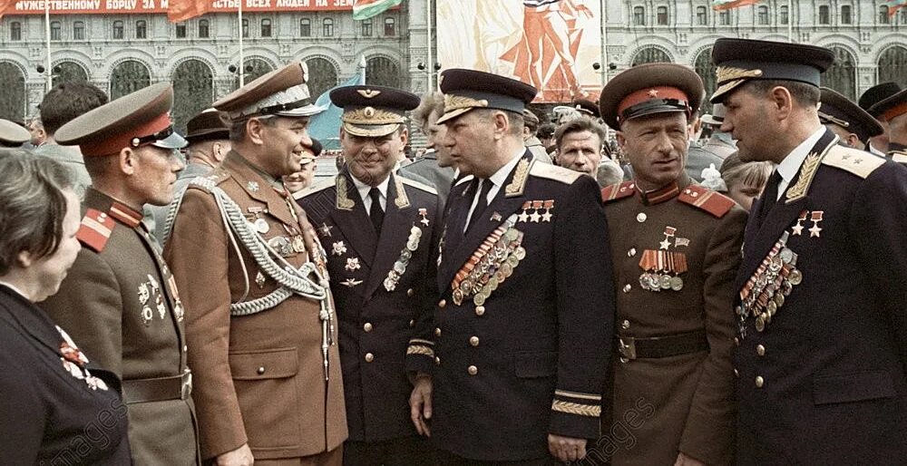 Парад Победы 1965. Покрышкин на параде Победы. Покрышкин на параде Победы 1945. 19 мая 1945