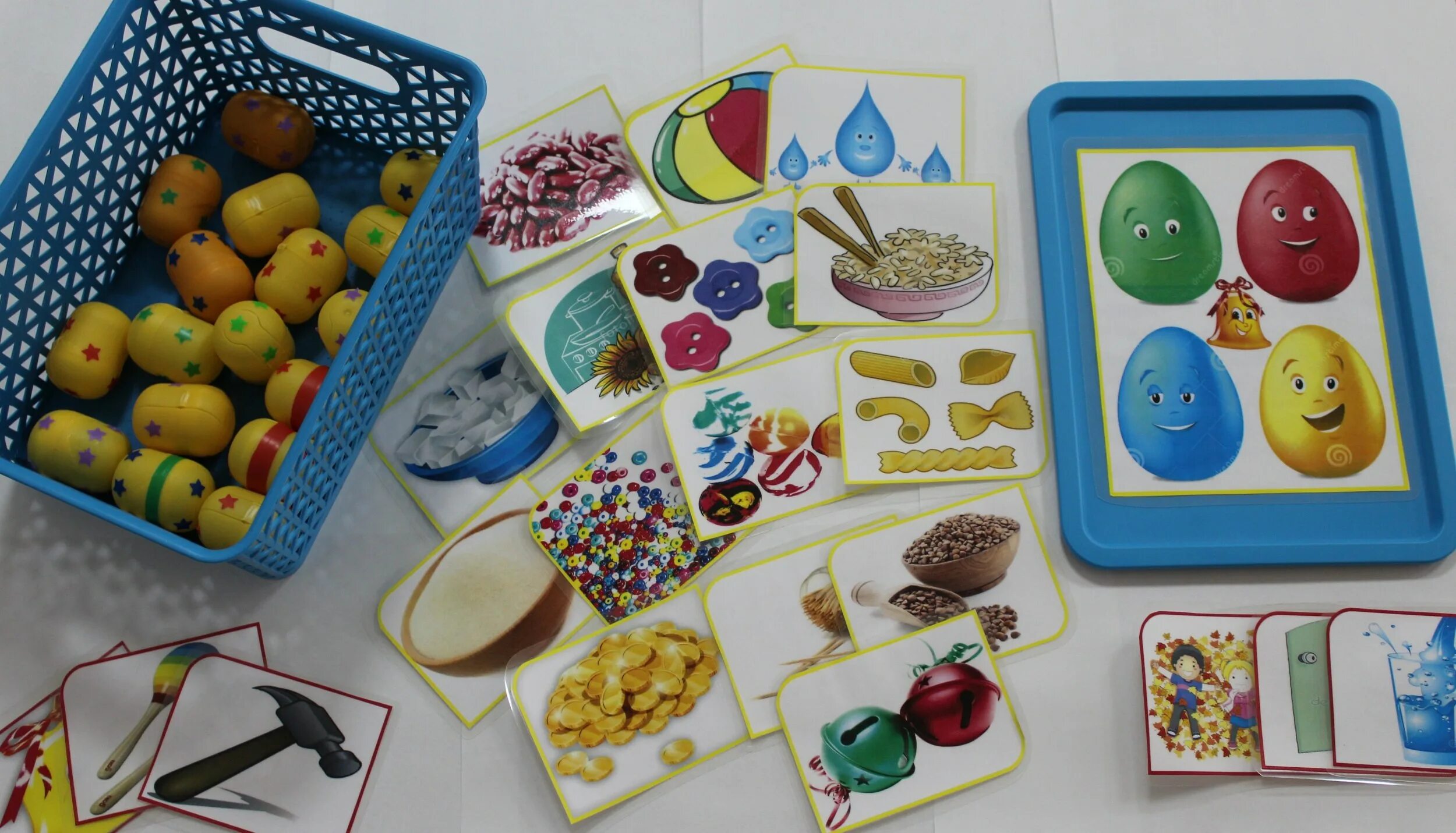 Игры для дошкольников. Интересные дидактические игры. Развивающие игры для детей. Сенсорика для малышей по цветам. Игрушки для развития слухового восприятия.