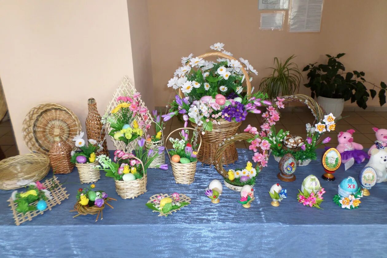 книжная выставка пасхальная радость. пасха выставки. выставка пасхальная радость в детском саду. выставка поделок к пасхе. выставка к пасхе.