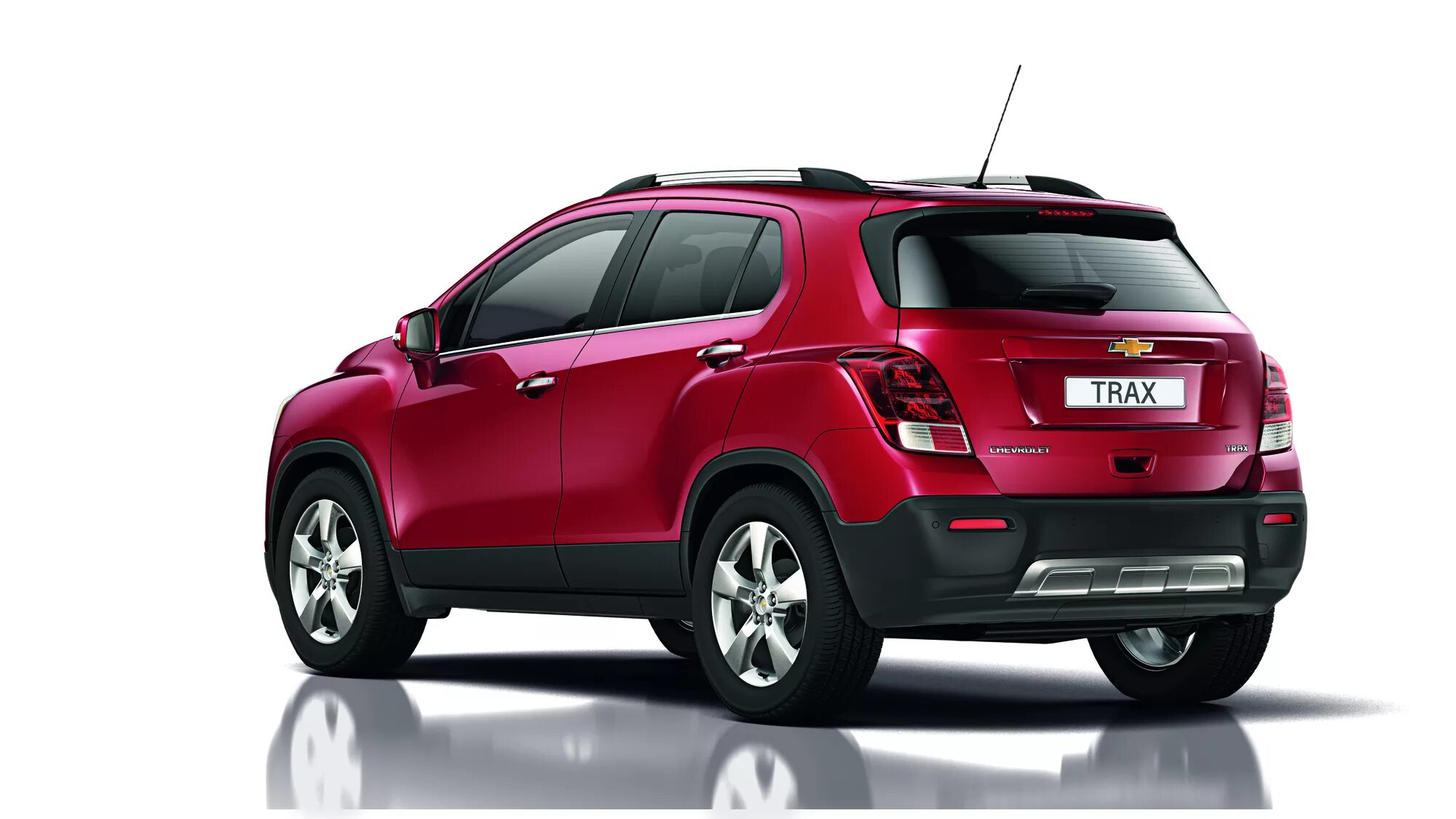 Кроссоверы с коробкой автомат. Chevrolet Tracker 2013. Chevrolet Trax/Tracker. Chevrolet Trax/Tracker 2012. 2013 Chevrolet Trax.