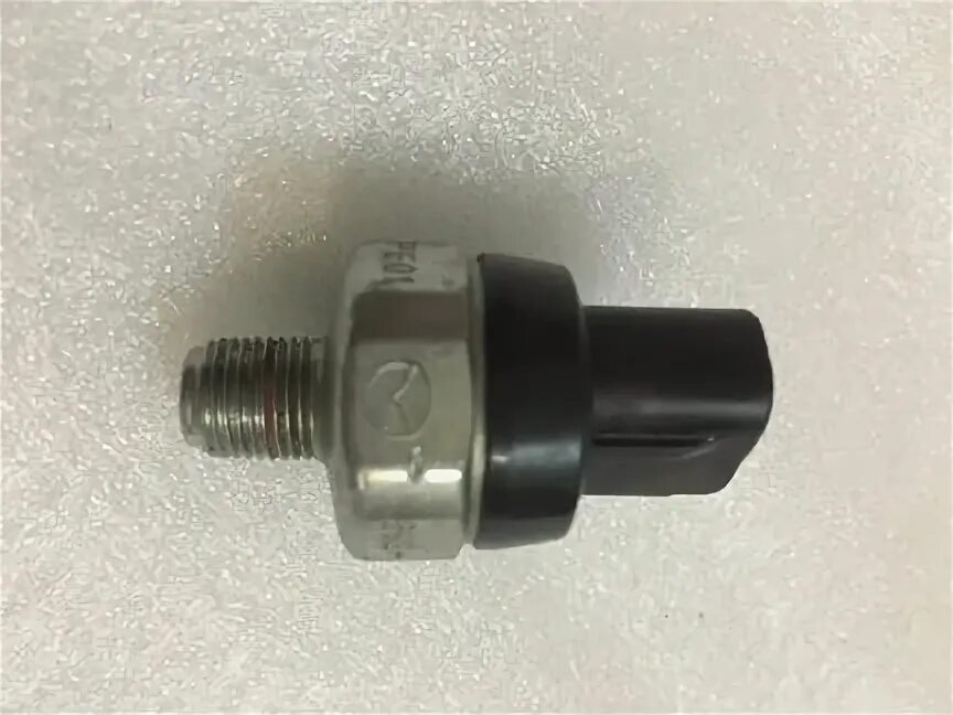 Датчик давления масла акпп мазда 6 gg. Датчик давления масла мазда 6. Датчик давления масла мазда сх-5. Датчик давления масла в mazda 6 gg. Датчик давления масла мазда 6.