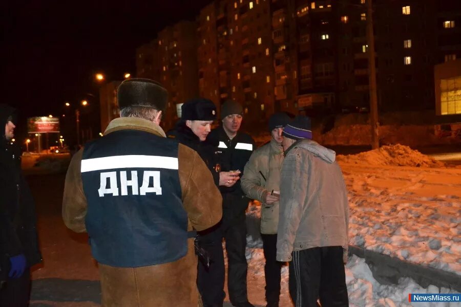 бандиты ночью. бандиты ночью. 210 мерседес бумер. ночью бандиты. бмв е34 бандиты 90.