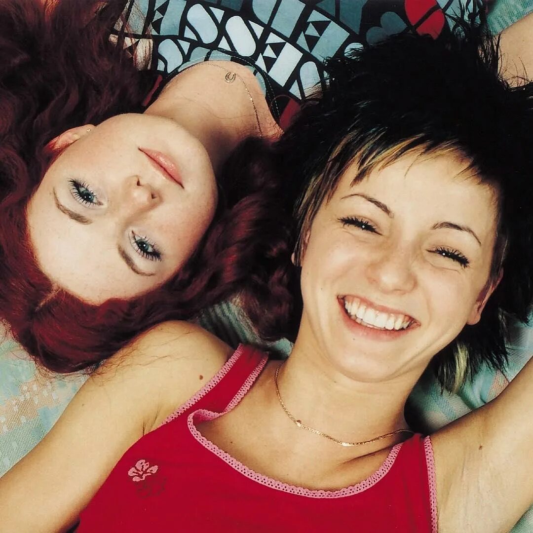 На моих тату слушать. T.A.T.U.. Группа тату 2001. Группа тату Юля Волкова. Группа тату 2006.