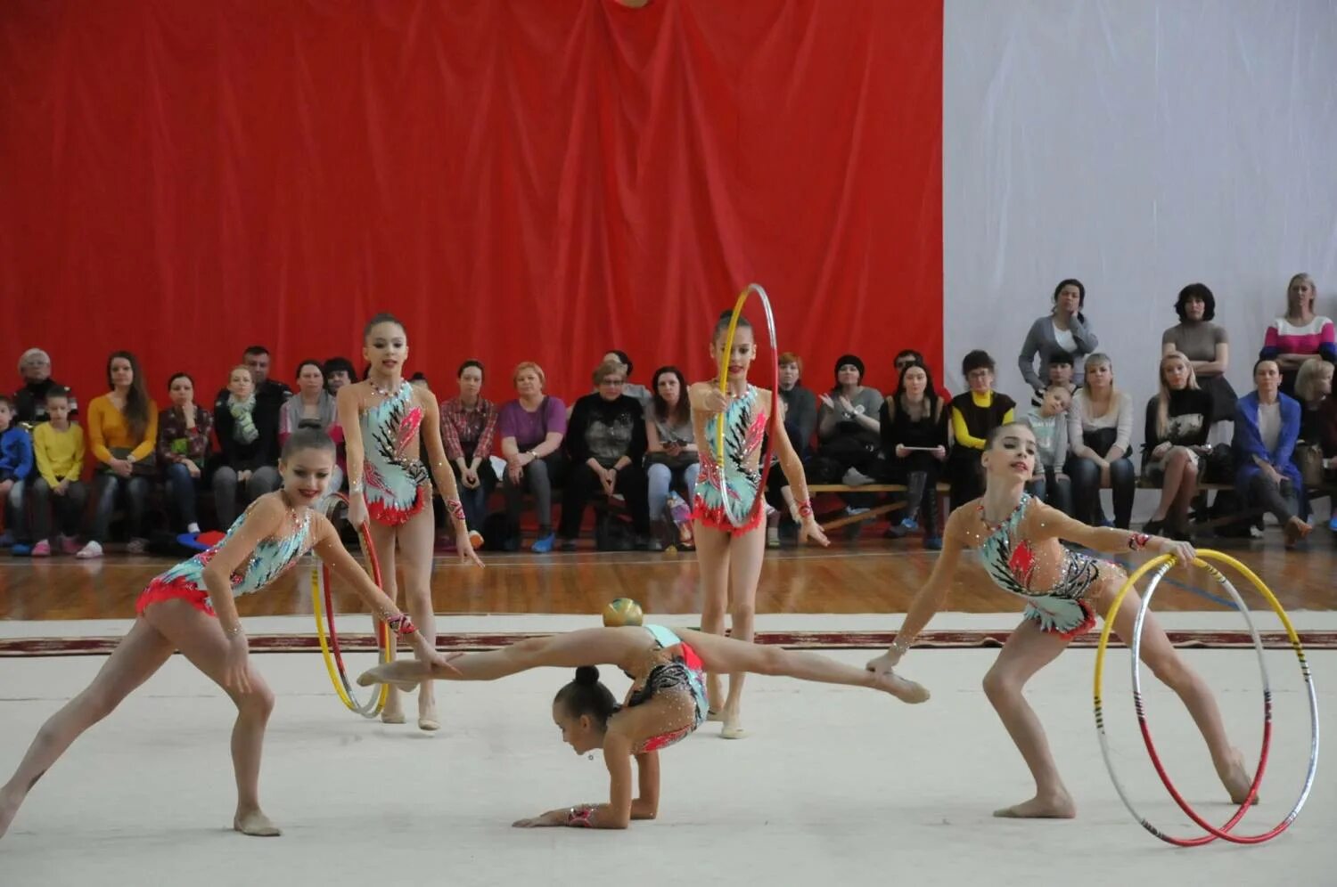выступление художественная гимнастика 2022. омск художественная. художественная гимнастика девочки. центр художественной гимнастики омск. омск художественная.