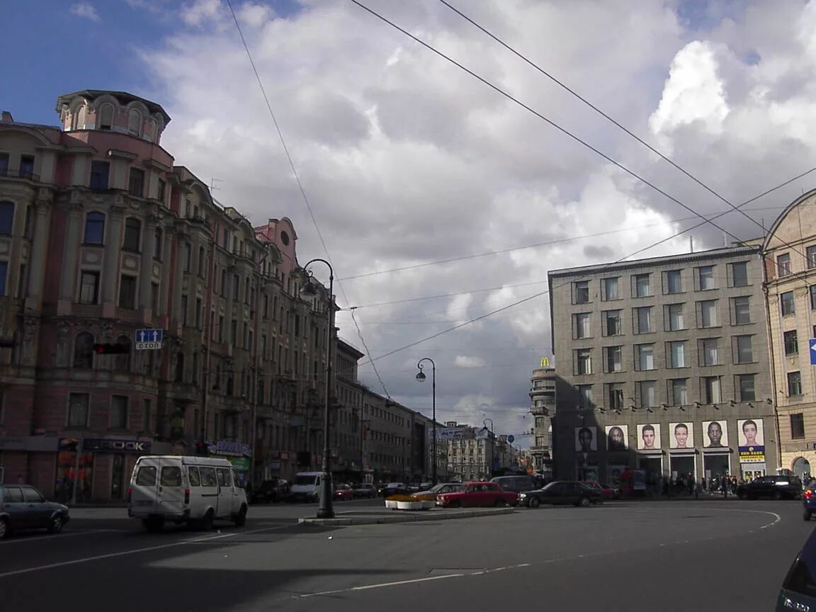 Петроградка метро. Дом мод Санкт-Петербург Каменноостровский проспект. Каменноостровский проспект 37. Дом мод на Петроградской. Дом мод СПБ на Петроградской.