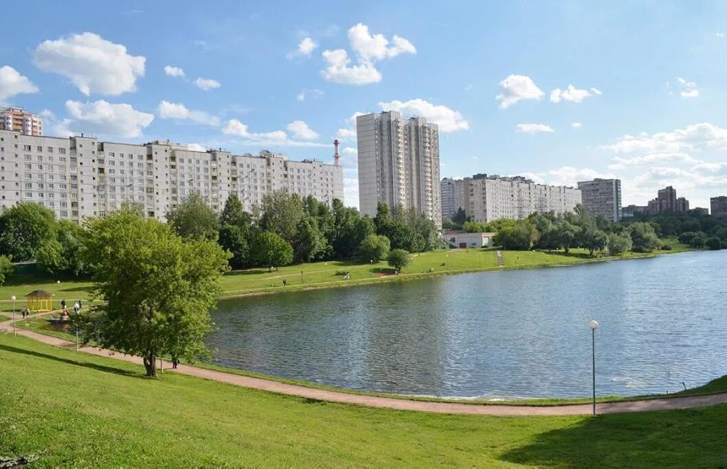 Метро Пионерская, Мазиловский пруд. Мазиловский пруд Москва. Пруд Пионерская метро. Пионерский пруд метро Пионерская. Озеро м 2 0 2