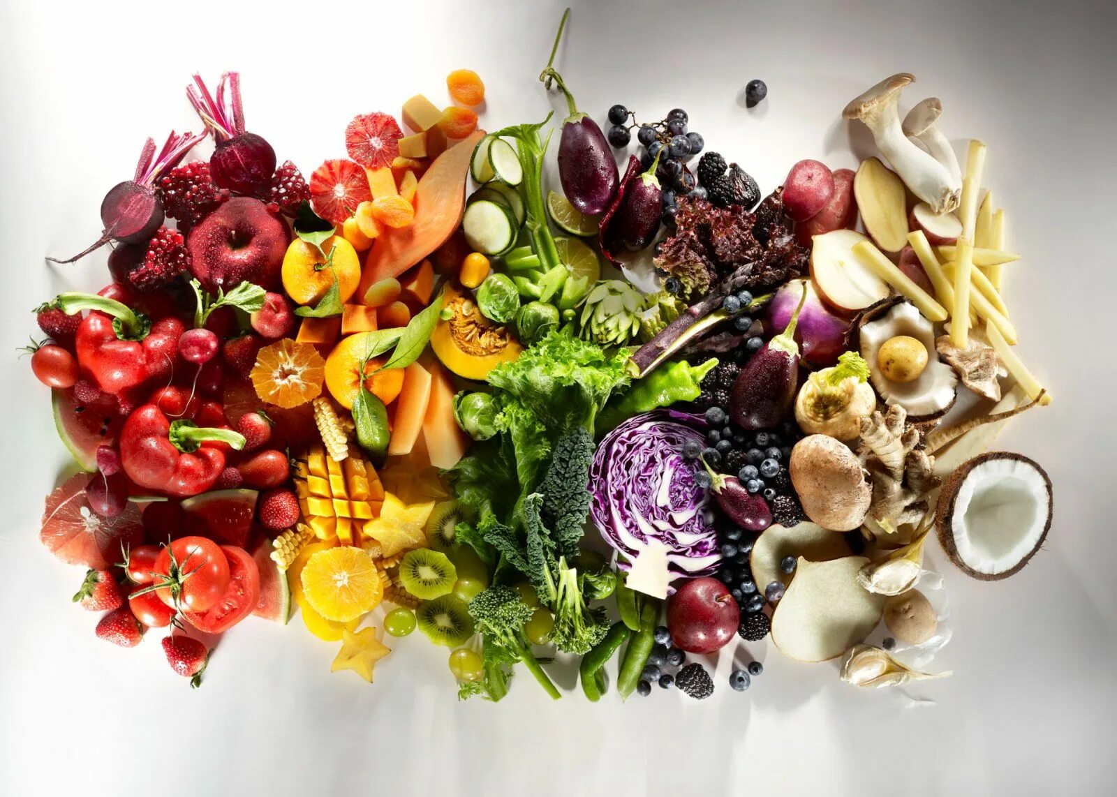 Едим продукты одного цвета. Овощи и фрукты. Овощи, фрукты,цветы. Продукты овощи фрукты. Яркие овощи.