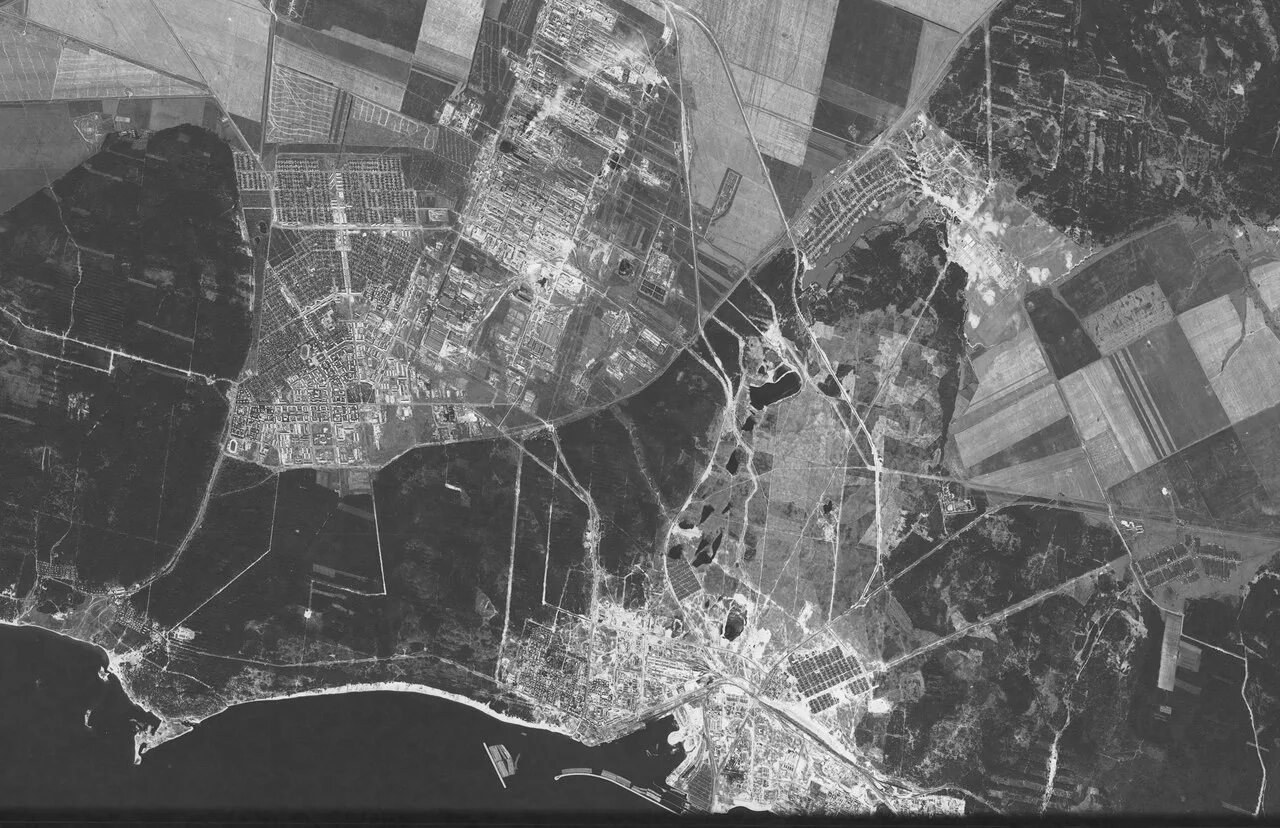 Тольятти спутниковый снимок. Карта леса тольятти. Тольятти со спутника 1968 года. Карта леса тольятти. Снимок тольятти 1968 из космоса.