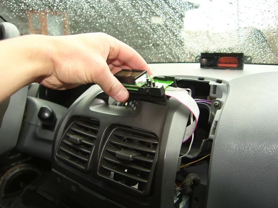 Бортовой компьютер МБК 4Н (вместо часов) - Hyundai Accent (2G), 1,5 л, 2004 года