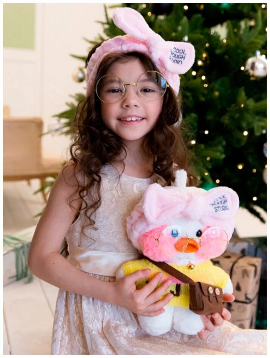 косметика из бумаги. лалафанфан и ее вещи. идеи косметики для бумажной уточки. мягкая игрушка уточка с розовыми щечками. шьем одежду для уточки лалафанфан.