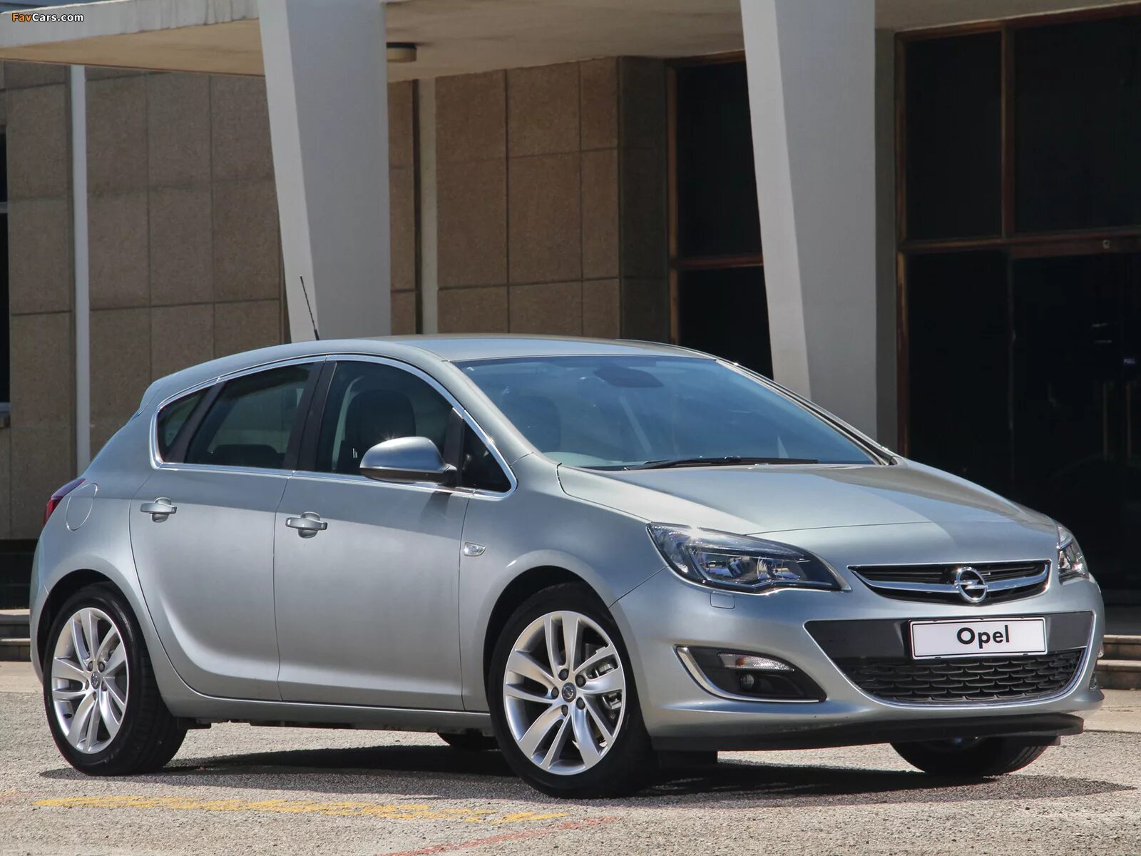 Opel Astra 1.6. Opel Astra 2013 1,6. Opel Astra j 1.6. Опель хэтчбек отзывы