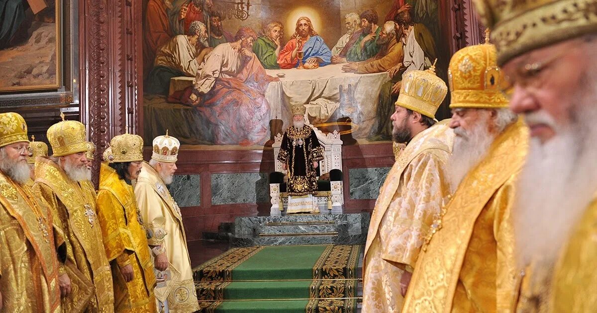 Интронизация патриарха алексия 2. Интронизация патриарха. Интронизация это простыми словами что значит. Интронизация это простыми словами что значит. Интронизация 2013.