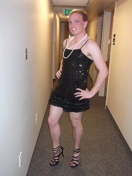 Кроссдрессеры в женском белье. Мальчики в женском белье. Частное кроссдрессеров. Женственные парни в колготках. Парни в женском.