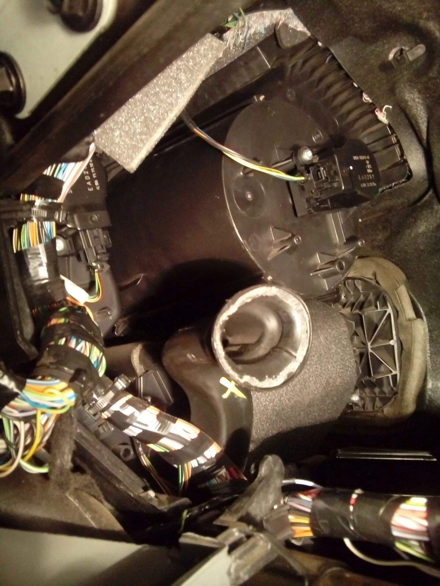Моторчик печки форд фокус 2 где находится Removal and installation of the electric motor of a heater (Electrical equipment