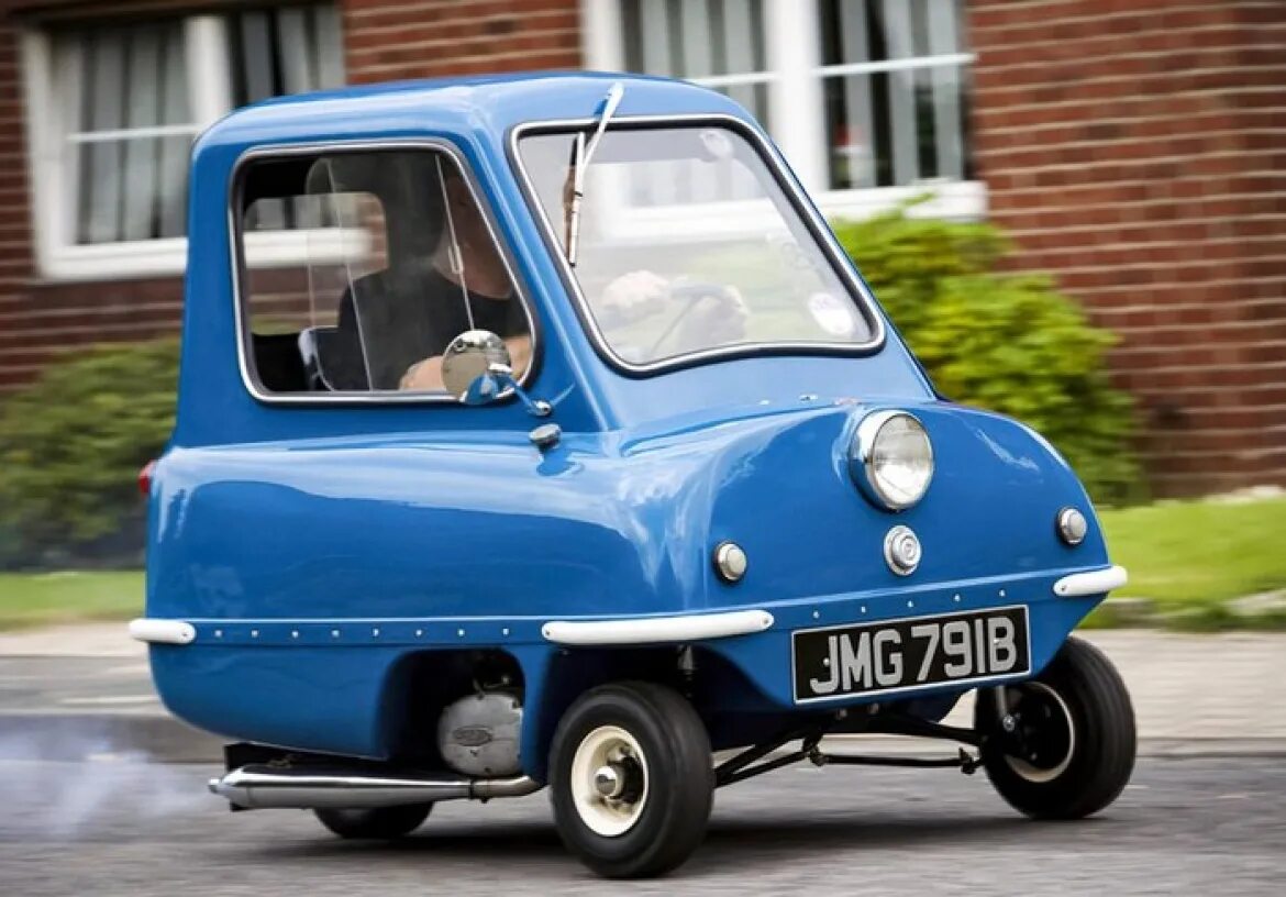 Фото плохих машин. Машина peel p50. peel p50 2025. трехколесный peel p50. peel p50 2025.