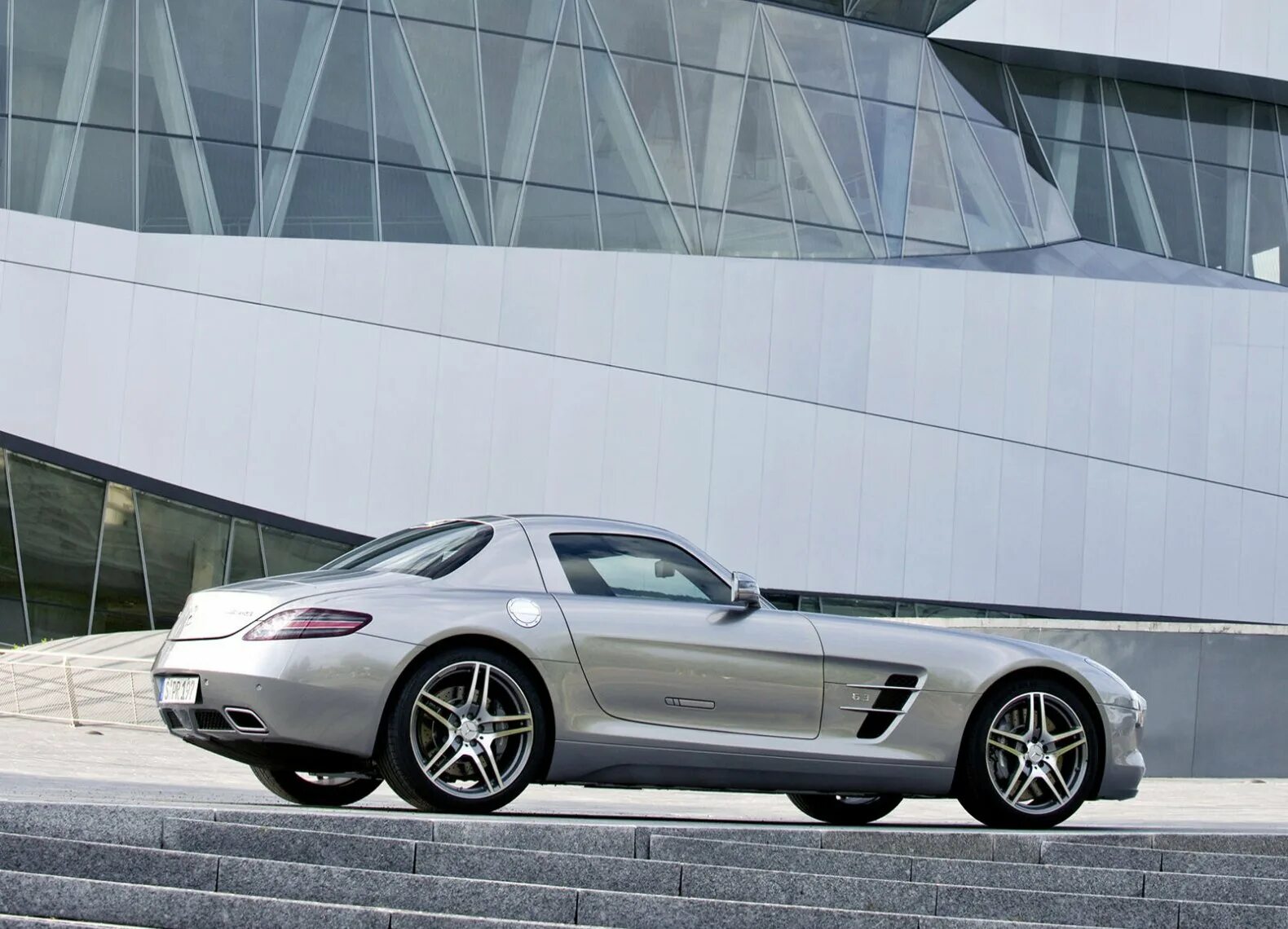 Mercedes link. Mercedes-Benz-SLS-AMG. Мерседес СЛС 63 АМГ купе. 2010 Mercedes-Benz SLS AMG. Мерседес СЛС АМГ 2010.