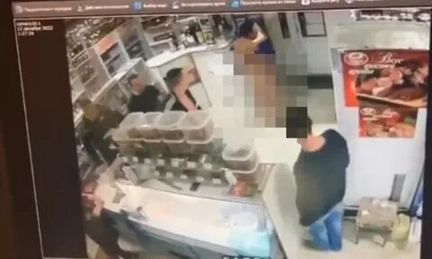 Устроил погром