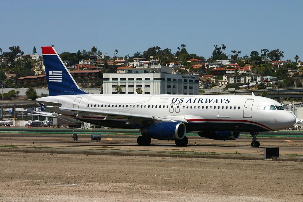 Us airways. Авиакомпания us Airways. А320 us Airways. Airbus a320 us Airways. Continental Airways a320.