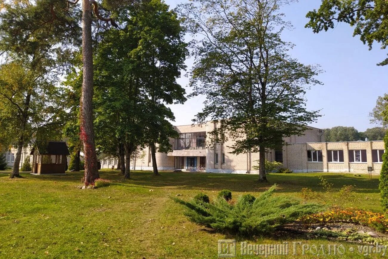 Козельский район деревня подборки озерская школа интернат. Озерский интернат. Тальменский психоневрологический интернат. Озёрская санаторная школа-интернат. Озерский интернат.