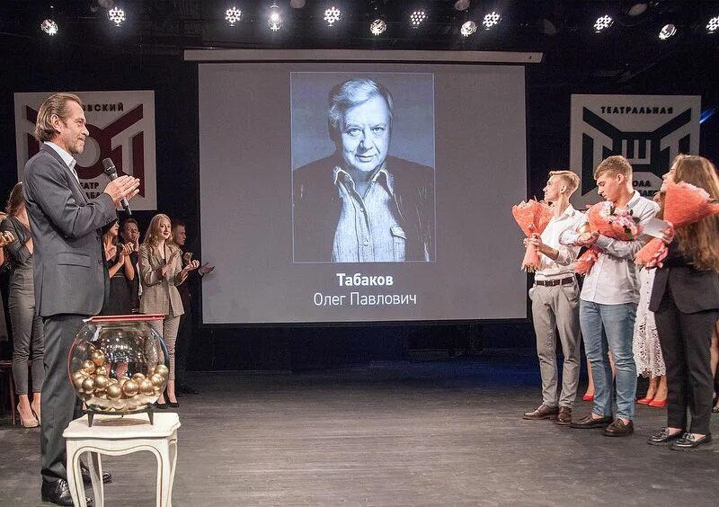 театральная школа олега табакова. олег табаков о театральной школе. колледж олега табакова. школа олега табакова. театральная школа олега табакова москва.