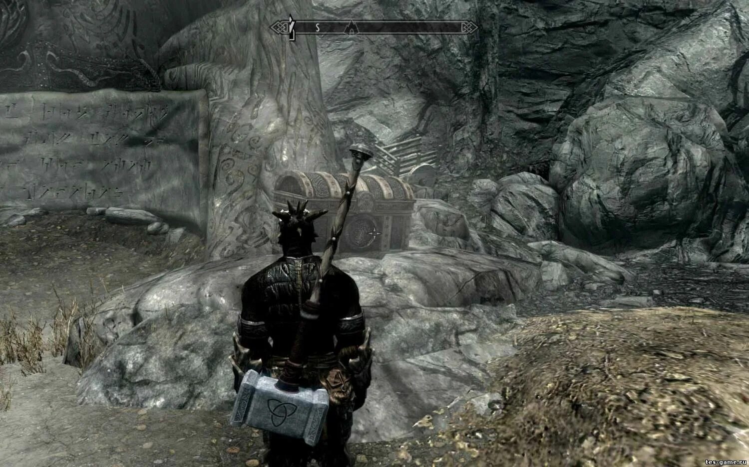 Скайрим мод молот тралла. Драконий костяной меч скайрим. Скайрим мод молот. Скайрим мод молот. Одноручный молот скайрим.