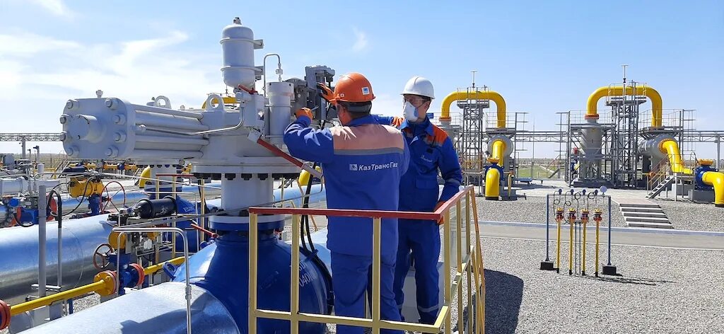 Завод газовик. Газовик. профессия газовик. газовик фото. казахстана газовик.