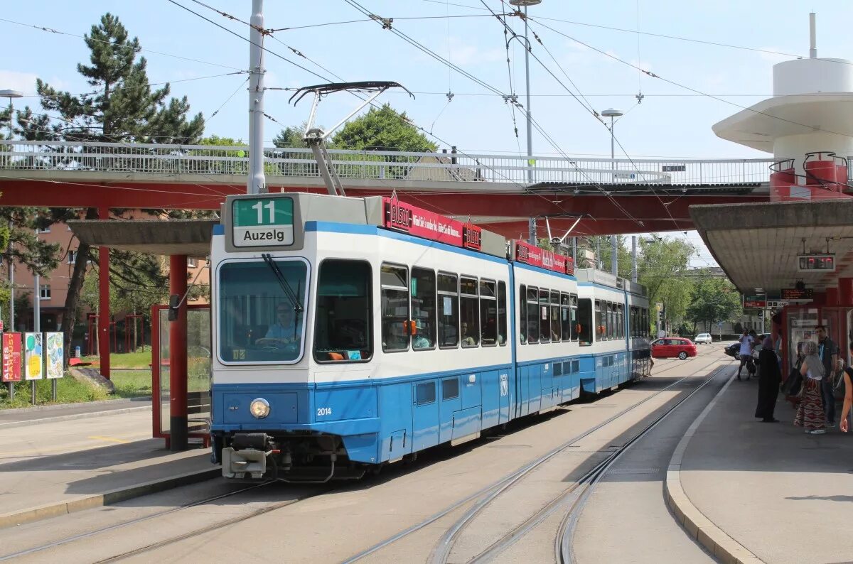 Время в пути 11 трамвая. SWS/bbc be 4/6 «tram 2000». Внутри. Трамвай 11. 11 Трамвай Екатеринбург. Рига трамвай 2004.