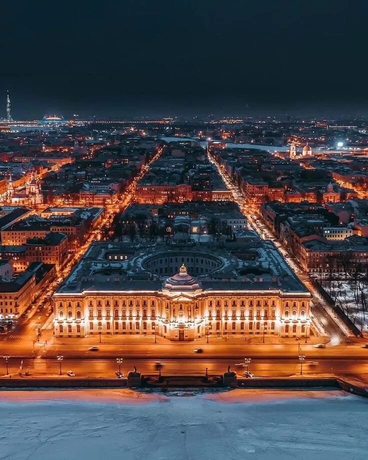 Санкт-Петербург с высоты птичьего полета. Санкт-Петербург / St. Petersburg. Сан Петербург. Город Санкт Петербург с высоты птичьего полета.