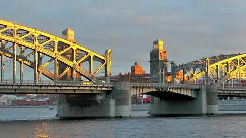 Что строят у большеохтинского моста в спб