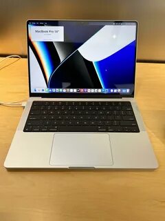 Macbook pro 14 silver