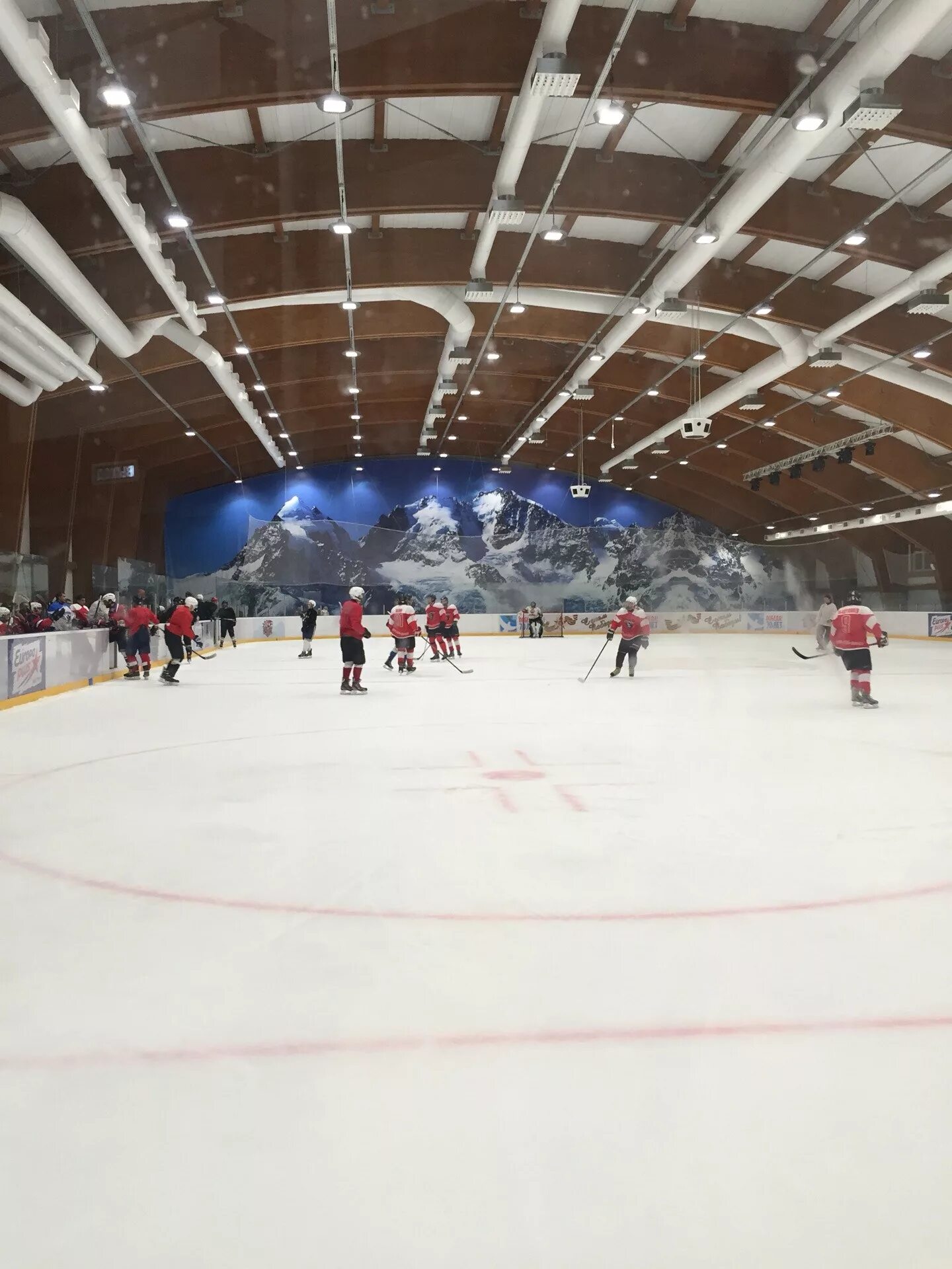 Айс арена ростов расписание. Ледовая Арена Ice Rink. Ice Arena Ростов на Дону. Каток айс Арена Ростов. Ice Arena, Ростов-на-Дону, Коммунистический проспект, 36/4.