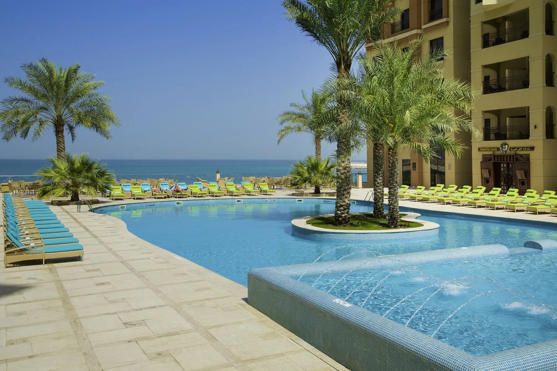 Marjan island resort эмираты. Рас аль хайма марджан исланд. doubletree by hilton resort spa marjan island 5 оаэ рас-эль-хайм. оаэ хилтон марджан исланд 5*.рас - эль-хайма. рэдиссон резорт рас эль хайма марджан исланд.