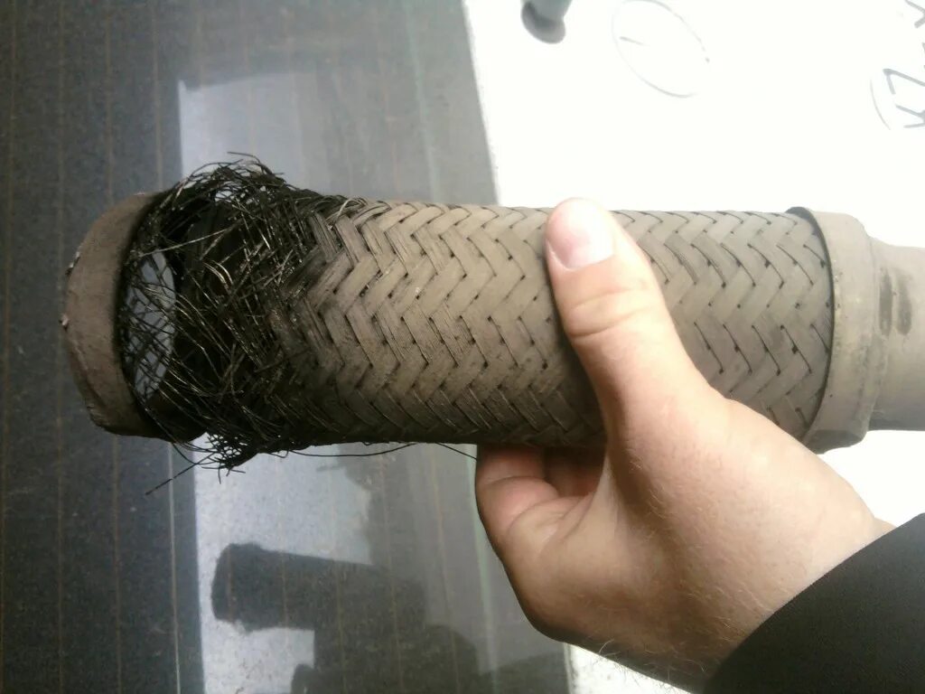 Фольксваген т4 гофра глушителя артикул. Гофра глушителя солярис 14 год. Прогар гофры глушителя. Гофра глушителя дэу матиз 0. Гофра глушителя b5254t.