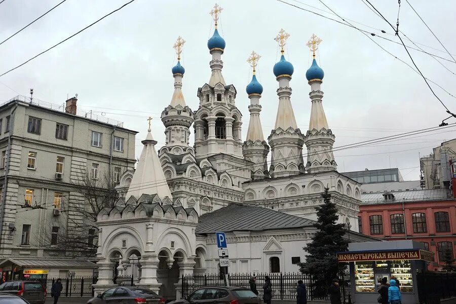 Московская церковь рождества богородицы. Храм Рождества Богородицы в Путинках. Московская Церковь Рождества Богородицы в Путинках. Церков Рождеств Богородиц в Путн. Церковь Рождества Богородицы в Путинках в России 17 века.