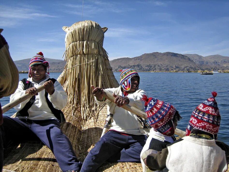 Традиционная одежда кечуанов Перу. Инки одежда. Национальная одежда Южной Америки. Национальные костюмы народов Южной Америки.