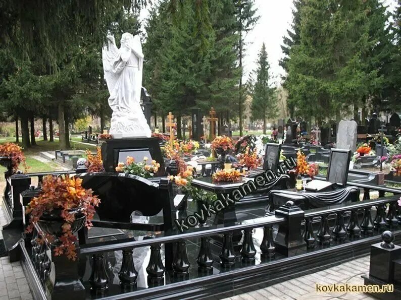 Памятники на николо-архангельском кладбище. Николо-архангельское кладбище гранитная мастерская. Николо архангельское мраморный памятник. Николо архангельская гранитная мастерская. Памятник из купецкого гранита.