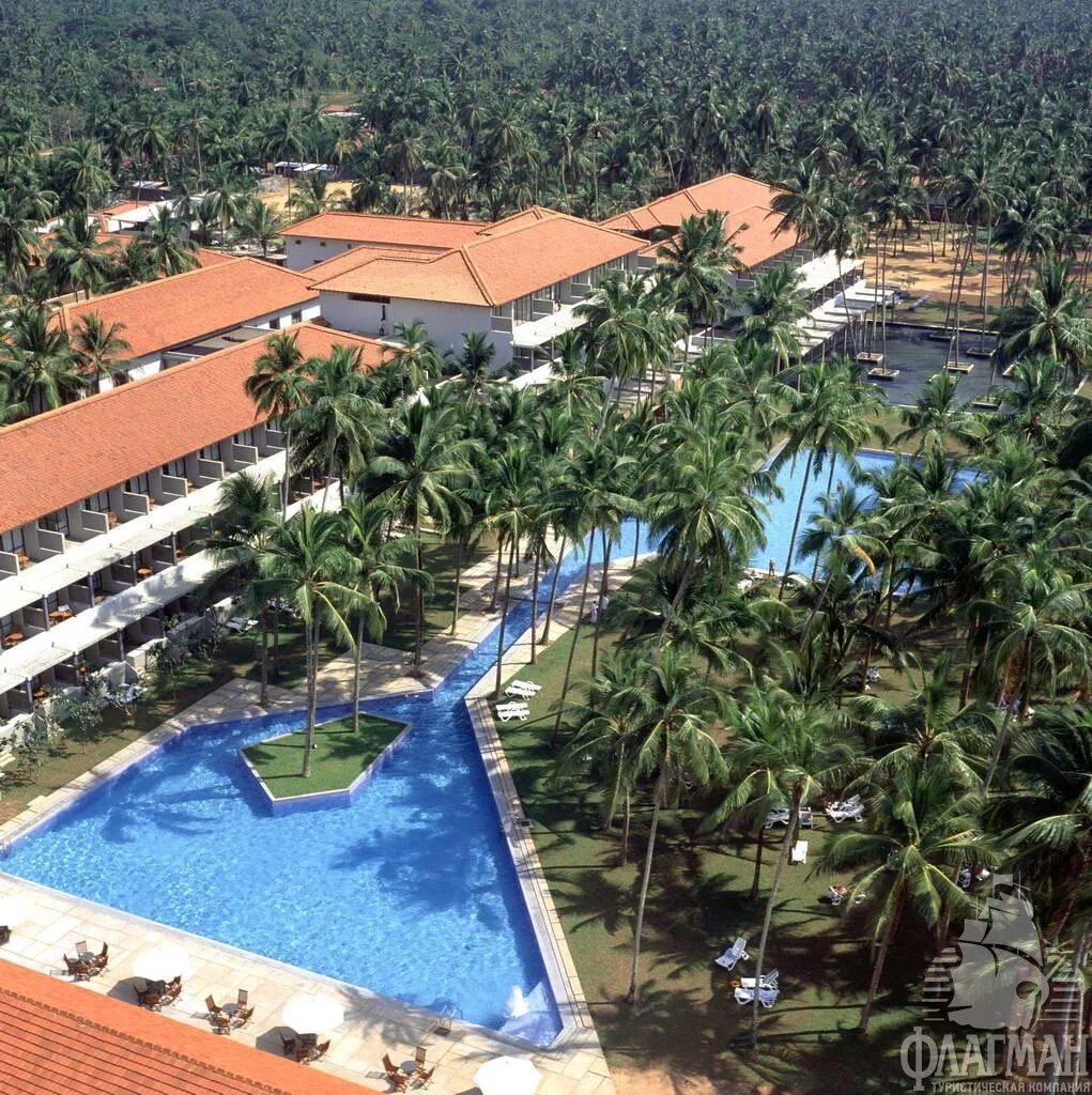 Пляж велигама шри ланка. The blue water 5 отель. Weligama bay resort шри ланка. Центара шри ланка бентота. Велигама шри ланка.