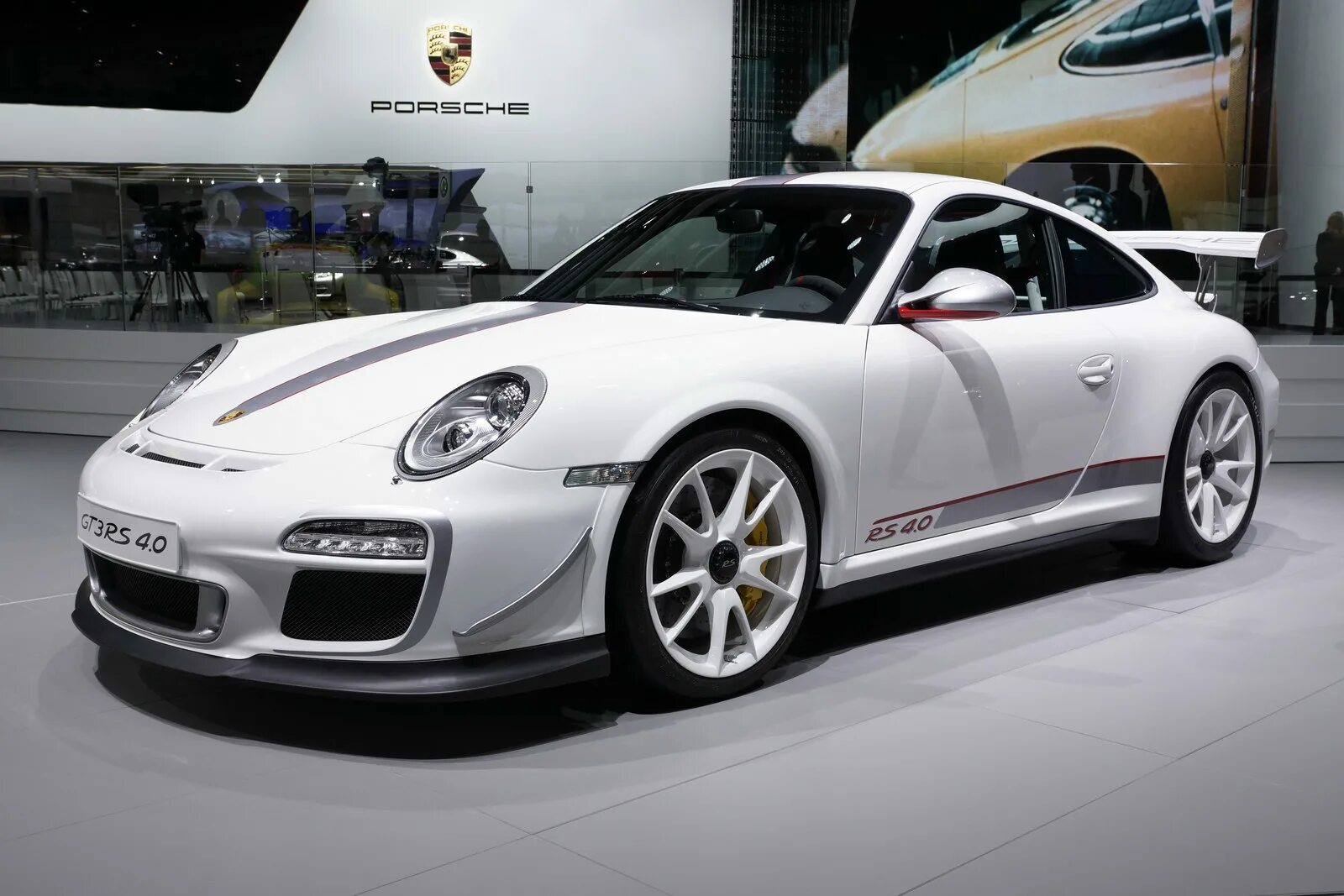 Порше 911 2024. Porsche 911 Panamera. Porsche 911 gt3 RS 4.0. Порше Панамера gt3. Porsche 911 gt4 RS.