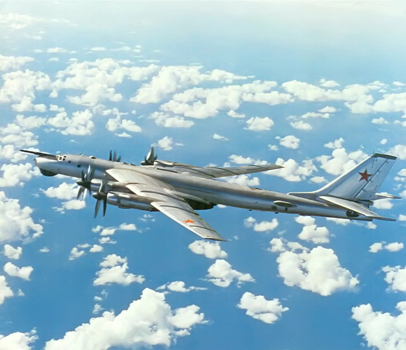 Tupolev tu-95. Ту-95рц. Самолет ту 95. Стратегический бомбардировщик ту-95.