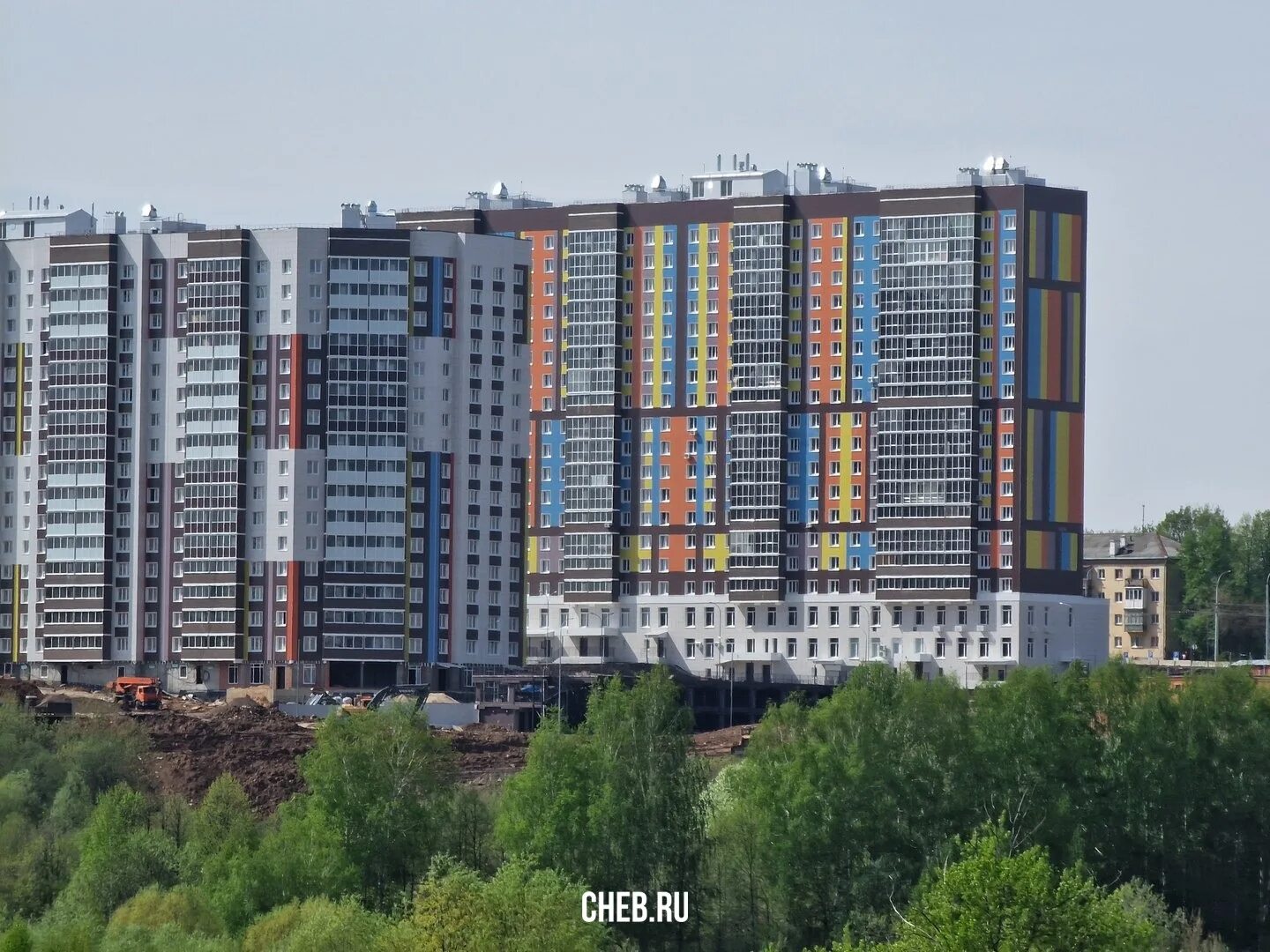 1-я гражданская 95. 1 гражданская 95. 96. Гражданская 95 чебоксары фото. Гражданская 95 чебоксары.
