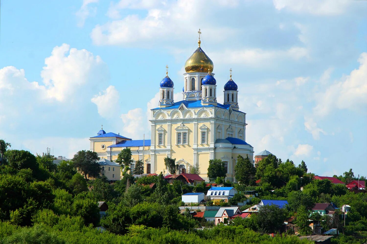 Елец ейск. Красная площадь елец.