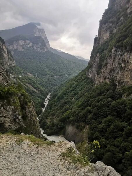 Черекское ущелье КБР. Черекская теснина Кабардино Балкария. Верхняя Балкария Черекская теснина. Пятигорск Черекская теснина. Легендарные кавказ